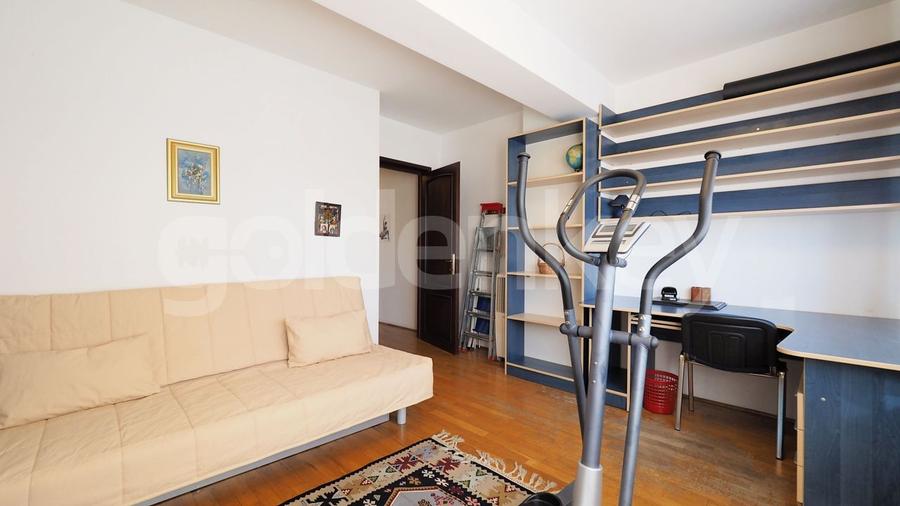 Apartament spatios cu 4 camere | garaj si boxa - 16