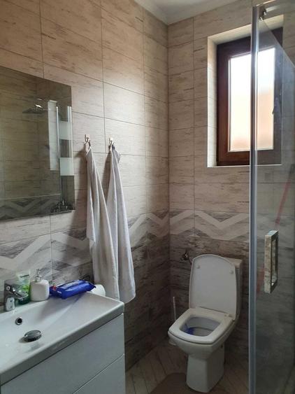 Casă cu 4 camere în Exterior Vest
