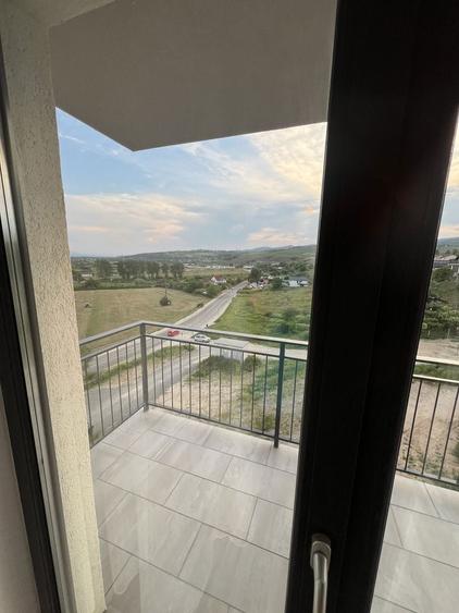 Inchiriez apartament 2 camere - 5