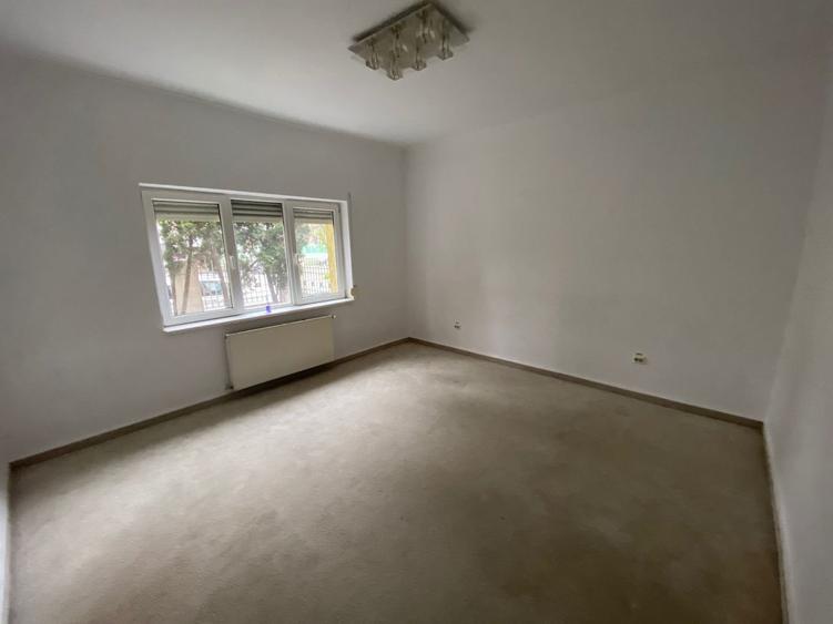 Vilă zona Liviu Rebreanu - 28