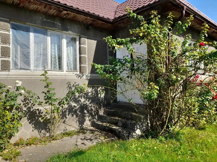 Casa 4 cam, teren 2000mp - 1