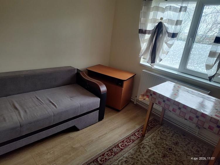 Vand apartament 2 camere etaj 2 decomandat - 2