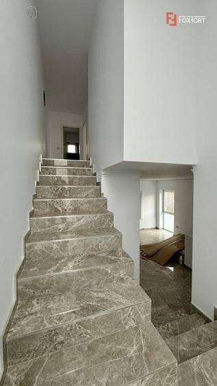 Duplex cu 3 camere si teren de 250 mp, zona Giarmata - 12