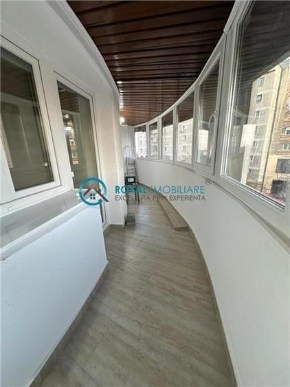 Royal Imobiliare - Inchiriere apartament 2 camere in zona P-ta Mihai Viteazu - 12