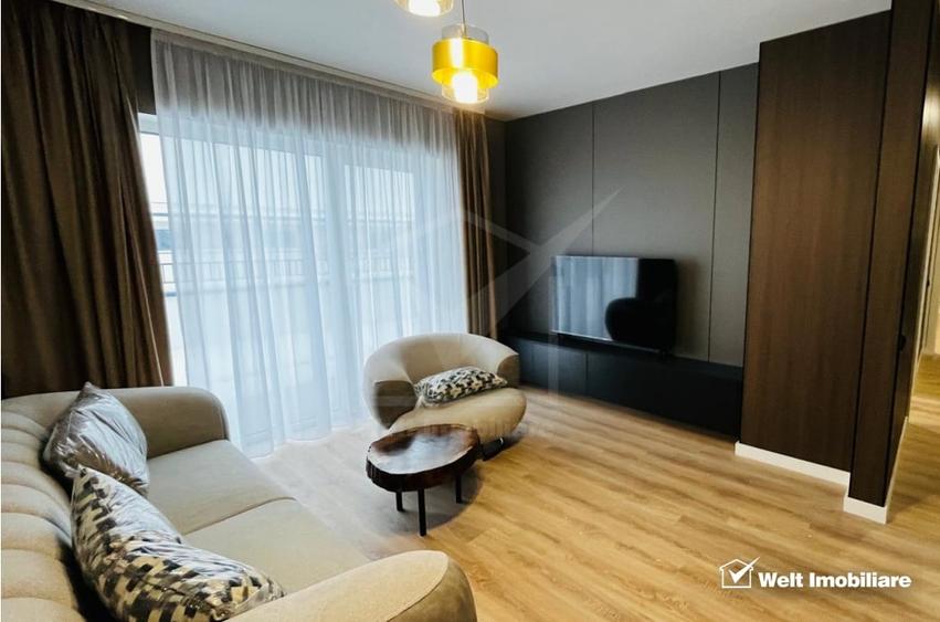 Apartament 3 camere, central Floresti - 1