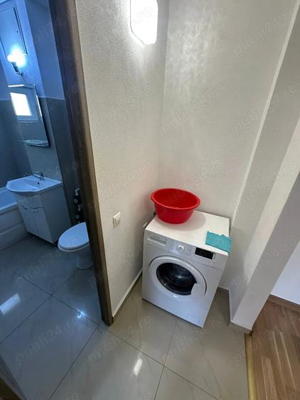 Apartament cu 2 camere semidecomandat, mobilat în Soarelui