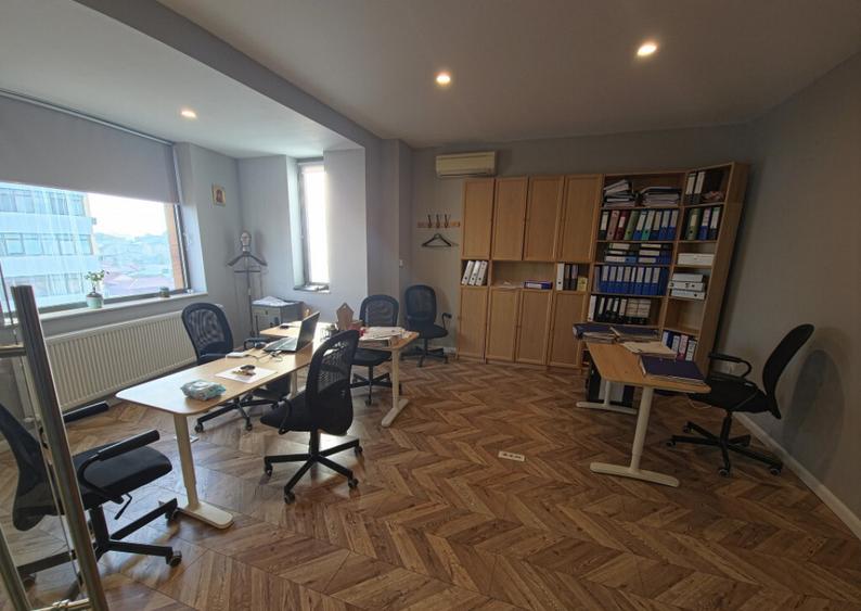 Spa?iu Birouri 200 mp Bld. Mamaia Delfinariu Utilita?i + - 32