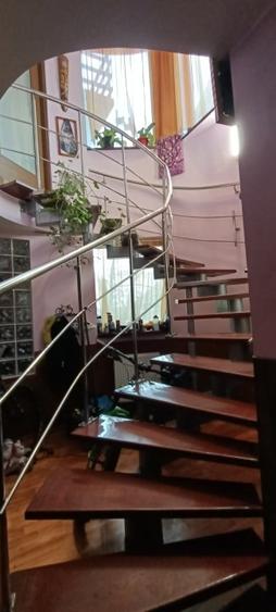 Vila 3 etaje in Piatra Neamț - 12