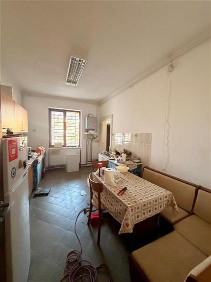 Apartament 4 camere, zona Centru - 20