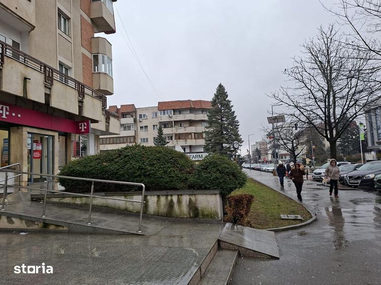 Spa?iu comercial ultracentral de inchiriat in Campina, Prahova - 5