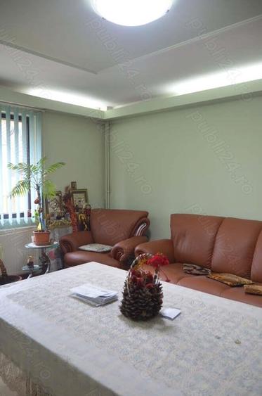 Vila de vacanta cu 7 camere situata in Busteni,semicentral. - 7