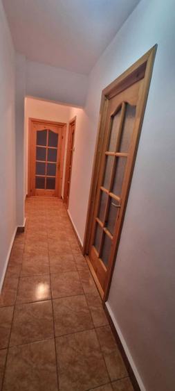 Apartament de vanzare - 3