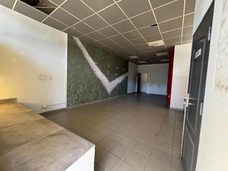 Spatiu comercial de inchiriat Parter – Ion Mihalache/1 Mai, colt, vitrina mare - 3