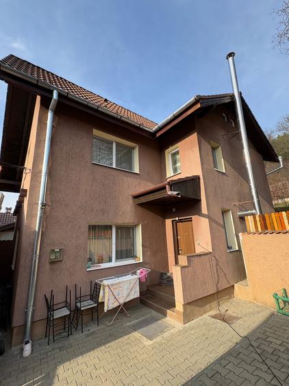 Casa Turches Sacele - 250.000 euro neg - sau schimb apartment bv + dif - 1