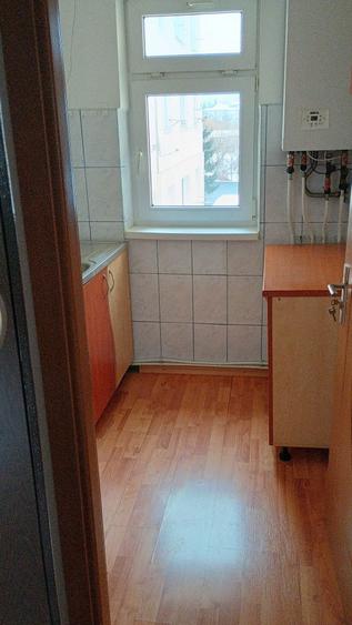 Apartament 3 camere semidecomandat - 1