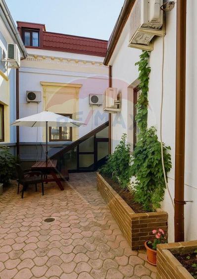 Hotel / Pensiune cu 29 camere de vanzare in zona P-ta U... - 2