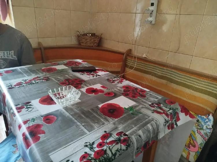 Inchiriez apartament cu 3 camere - 2