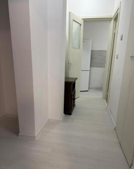 Garsoniera decomandata, 29,4 mp, zona 1 Mai - 1