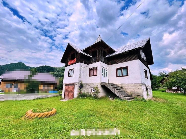 Casă solidă cu teren generos în Rucăr - Direct Proprietar