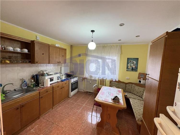 Nerva Traian, 2 camere, bloc mixt, 60mp, 1992, - 11