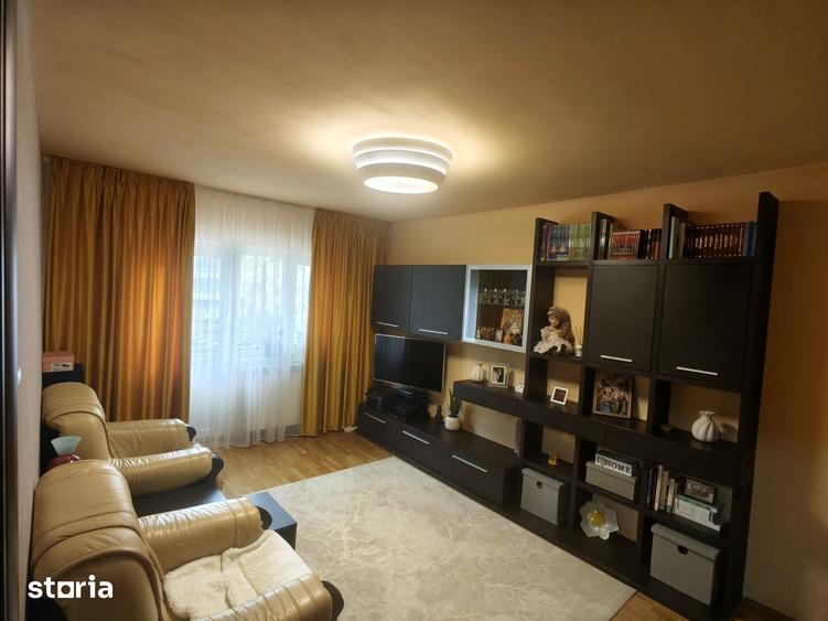 Apartament cu 3 camere în Lăpuș Argeș