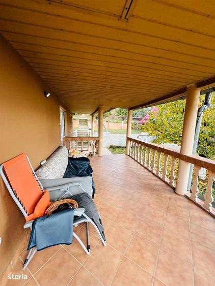 Casa in zona de dealuri - 8