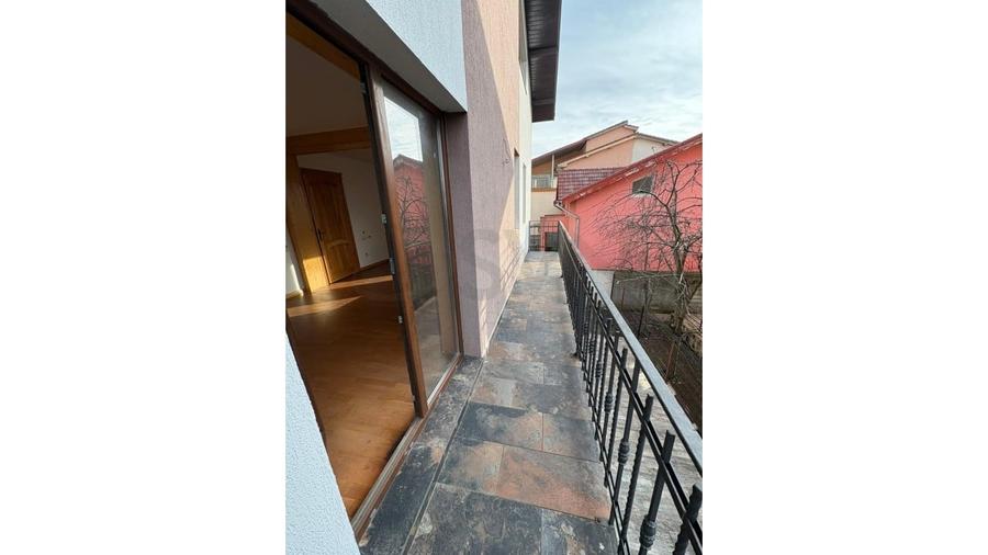 REV2005589 Casa 6 camere de vanzare Ghencea - 18