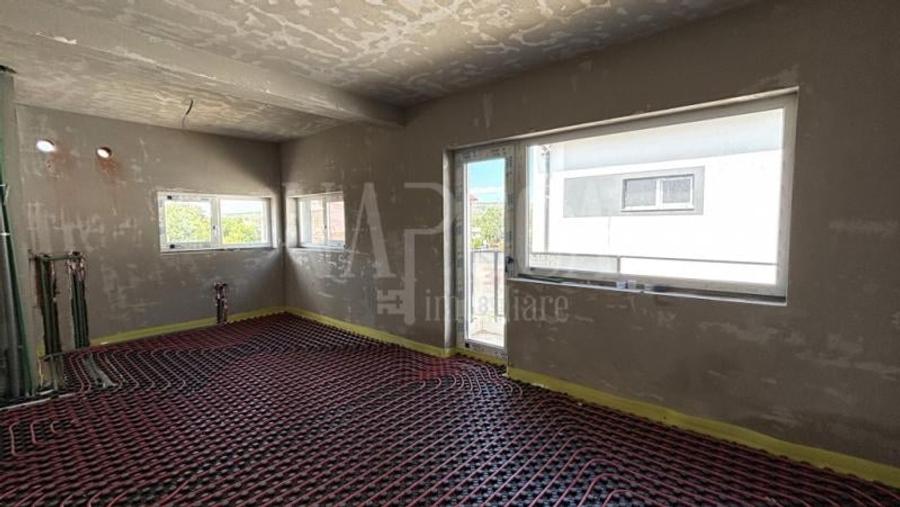 Apartament 4 camere de vanzare in Someseni, Cluj Napoca - 1