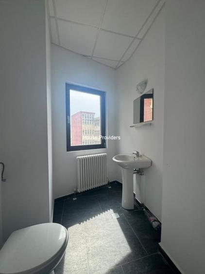 Spatiu Comercial 13200mp| Posibilitate Parcare | Lift | Cladire noua - 6