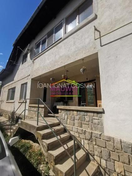 Casa P S cu teren ultracentral in Breaza - vis-a-vis de Liceul Militar
