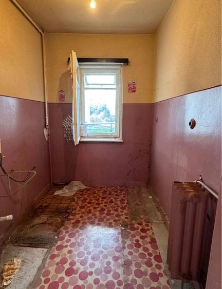 Apartament cu 2 camere decomandate,etaj intermediar - 2