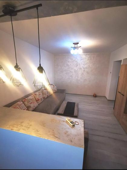 Apartament cu 2 camere decomandat în Micro 21