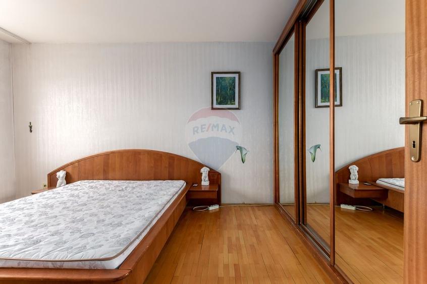 Apartament cu 5 camere de vânzare P-ta Victoriei Veronica Micle - 10