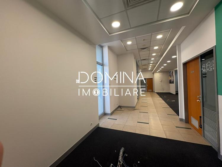 Spatiu comercial ULTRACENTRAL 165 mp, Victoriei pietonal – zona cu trafic intens - 7