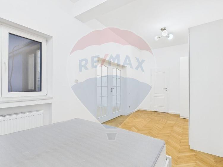 Apartament cu 3 camere de închiriat în zona Universitate - 8