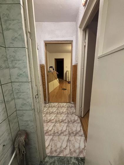 Vand apartament 2 camere semidecomandat - 2