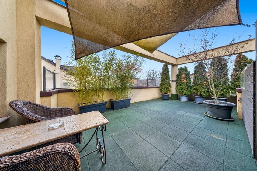 Casa de vanzare cu pozitionare strategica - strada Republicii - 7