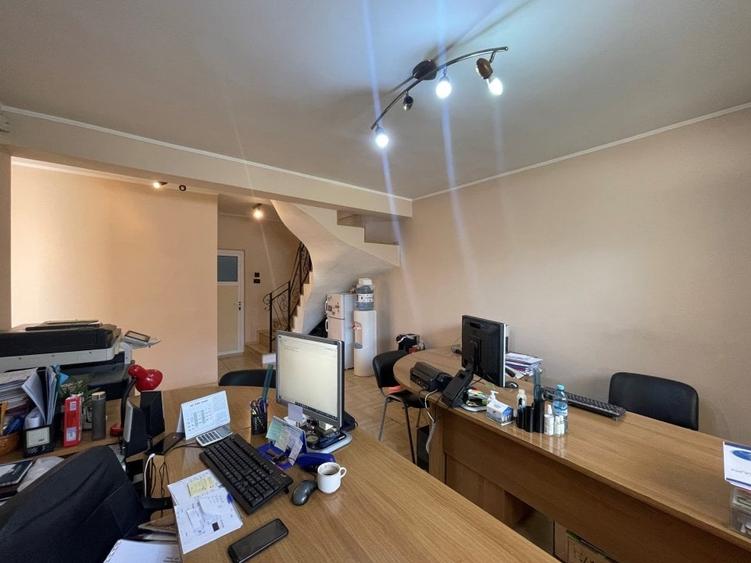 Tomis I, vila P+1 cu 4 camere, 2 balcoane, curte, loc de parcare - 10