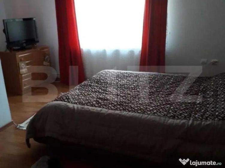 Vila 4 camere, 150 mp, zona Bucium - 1