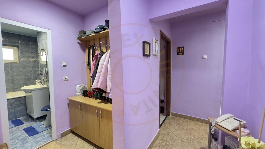 Apartament 3 camere MV2 Etaj IV, Str. Octavian Goga - Carei - 6