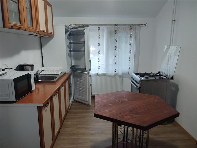 Apartament cu 4 camere, 7 Noiembrie, Targu Mures - 1
