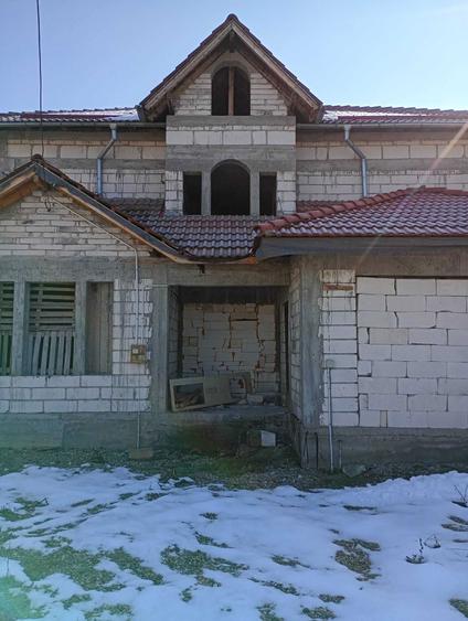 Casa de vanzare cu etaj si mansaeda. - 7