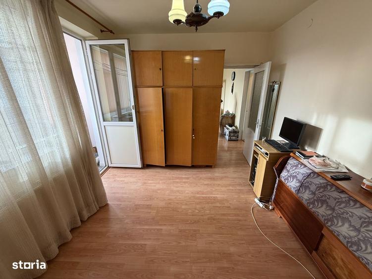 Apartament 3 camere 60 mp etaj 2 - Campina ,langa OMV - 18