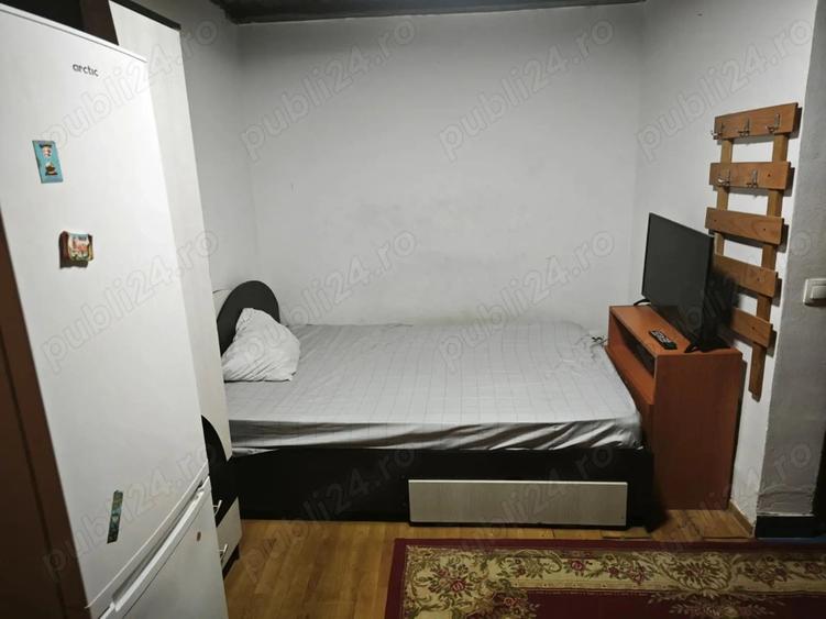 Inchiriez Garsoniera la casa - 2