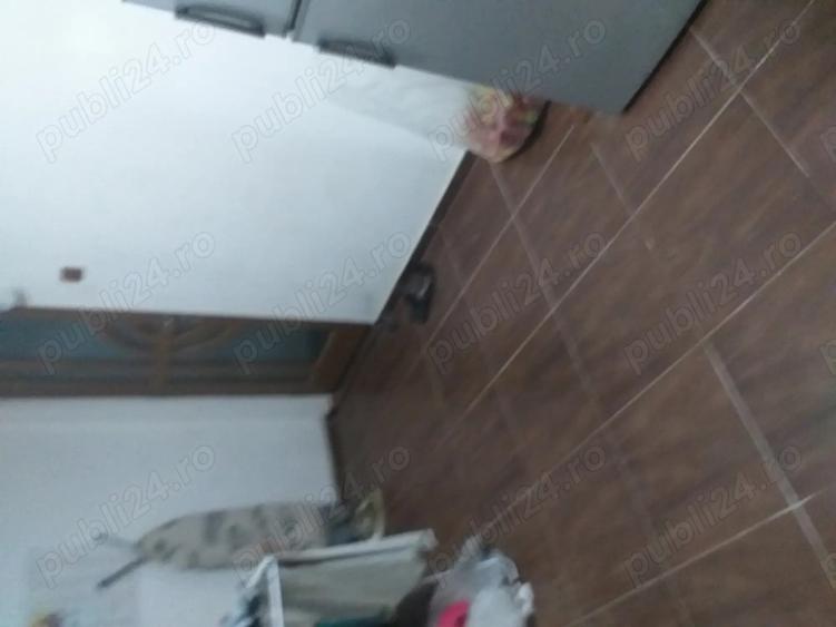 Apartament de vanzare - 4