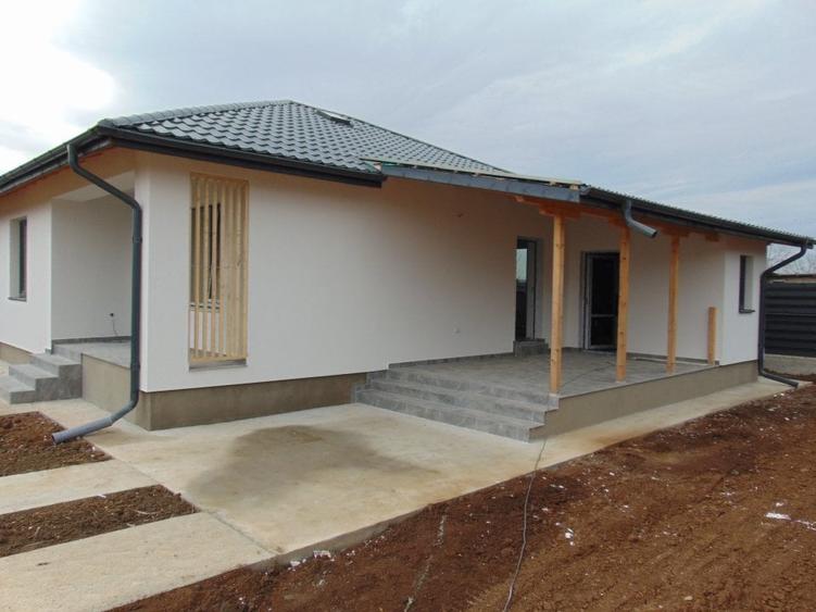 FARA COMISIOANE casa 3 camere PARTER + pod terasa camera tehnica LA CHEIE - 15