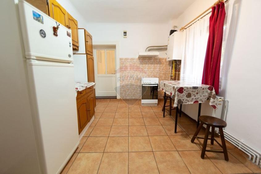 Casa individuala cocheta, 1 dormitor, renovata, Str. Lunga - Central - 1