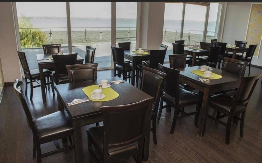 Hotel Mamaia pe malul lacului - 2