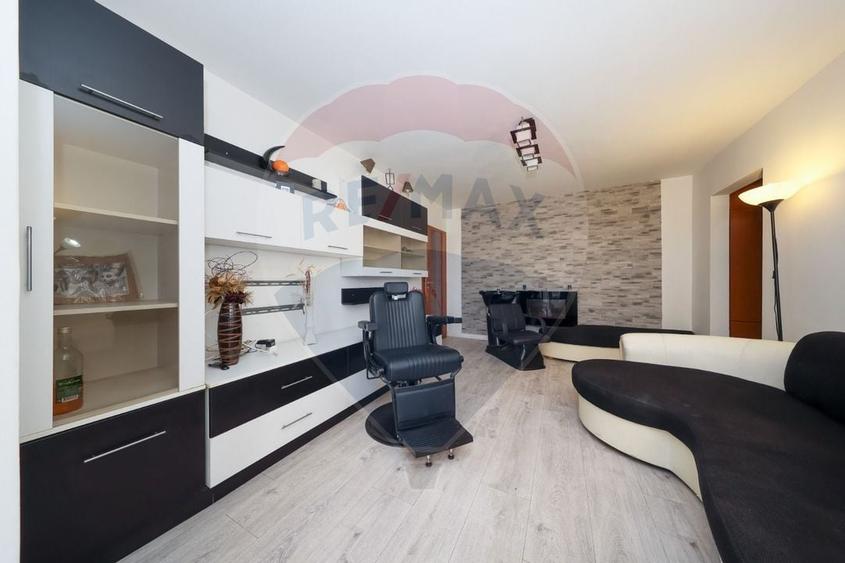 Spatiu comercial / birouri cu intrare separata din strada - 12