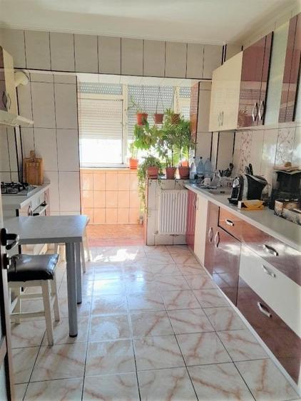 Vanzare 3 camere-Imobiliare MAXICONFORT - 3